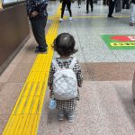 子どもと過ごす時間が長いと、幼児語の通訳を担う展開となる
